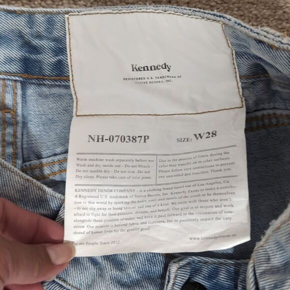 Kennedy Denim Co. Wide Tapered Leg Jean Misfit NH-070387P Light Wash Sz 28 - Picture 5 of 10